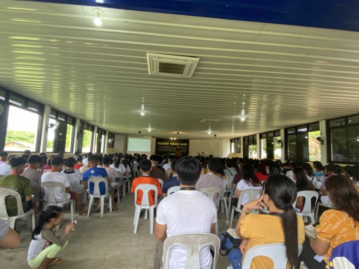 Like here in the U.S., the students in Bohol are on school summer break this month and they have had tons of fun and faith-building experiences at the summer youth Bible camp in UBay and VBS at the Family Christian Fellowship. Thanks to all who donate to support these wonderful opportunities! Montana on a Mission.